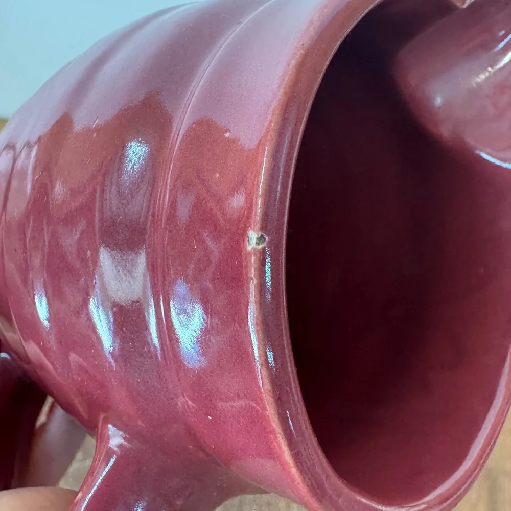 Vintage USA Pottery‎ Pitcher Red Wine Ribbed Design Kitchen Decor Rustic